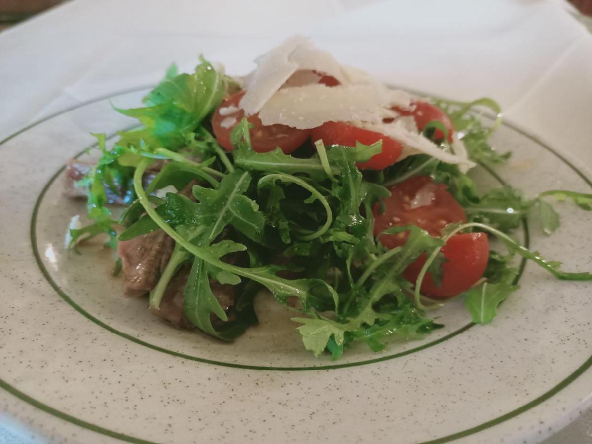 Hotel Ristorante Montenerone Apecchio Dış mekan fotoğraf